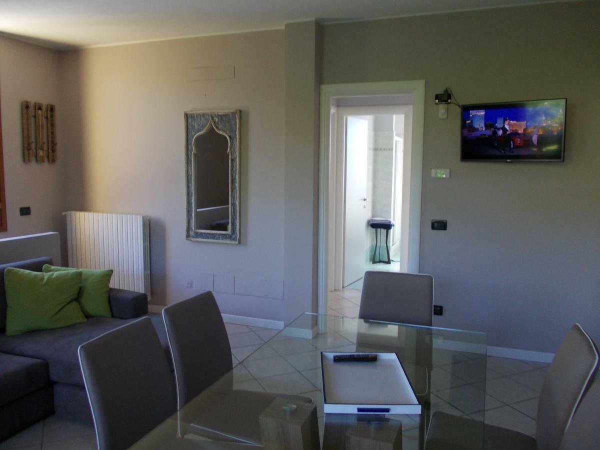 Alessandria Residence Desenzano del Garda Buitenkant foto