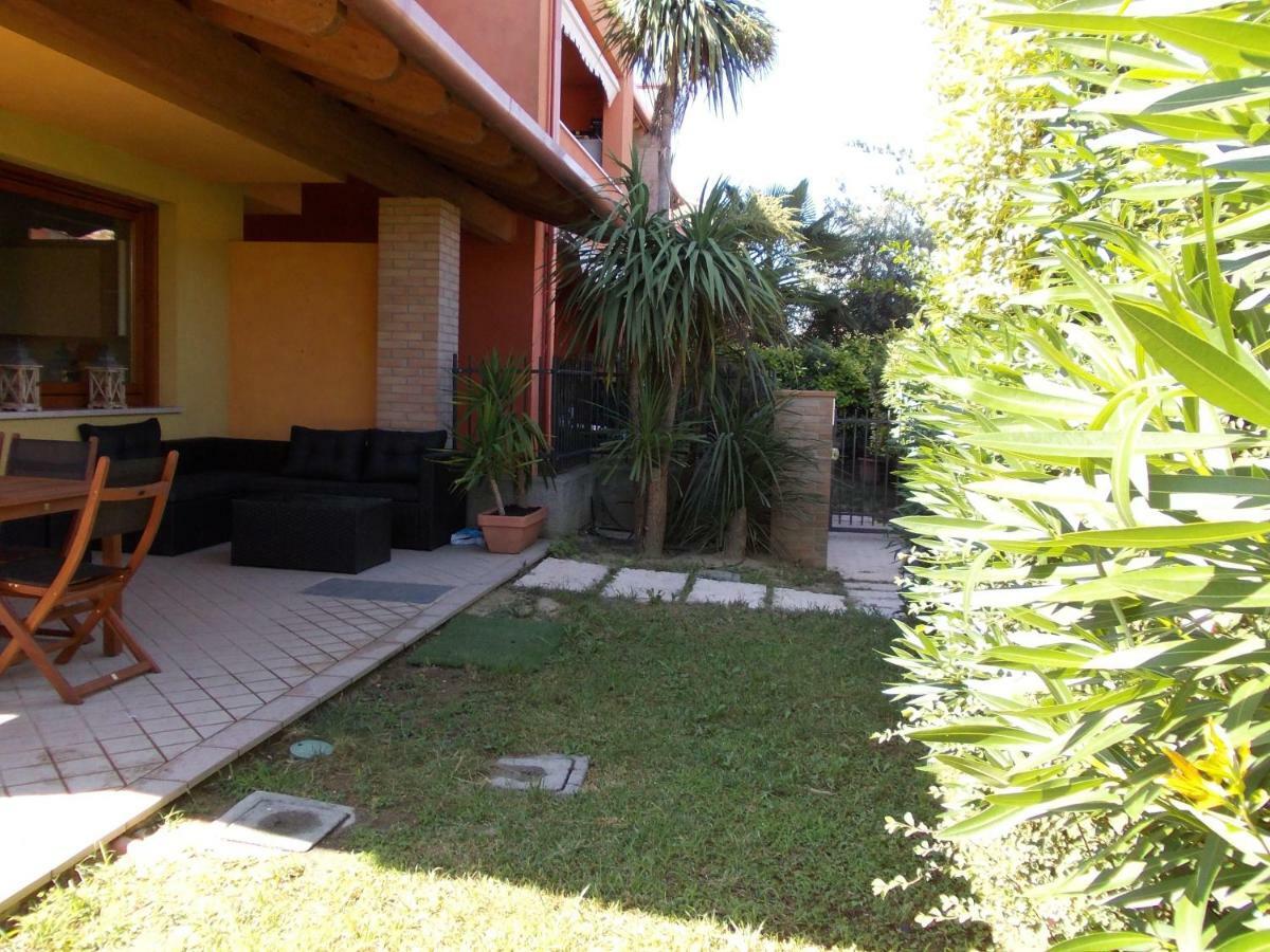 Alessandria Residence Desenzano del Garda Buitenkant foto