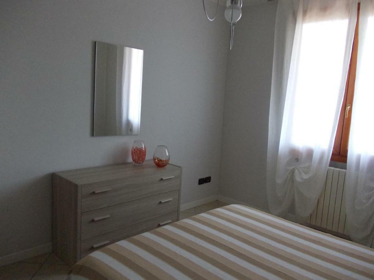 Alessandria Residence Desenzano del Garda Buitenkant foto